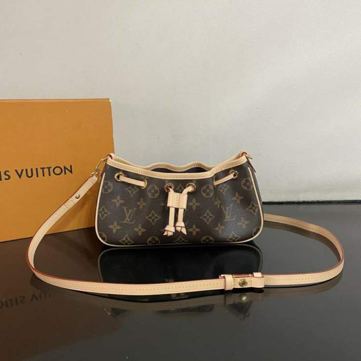 Picture of Louis Vuitton Handbags _SKUfw242730213fw